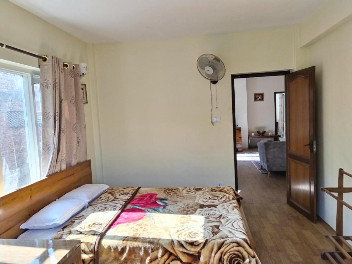 Rooftop Studio And 2Bhk Apartments In Kathmandu'S Most Happening Place Exterior photo