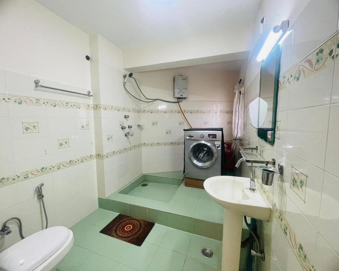 Rooftop Studio And 2Bhk Apartments In Kathmandu'S Most Happening Place Exterior photo