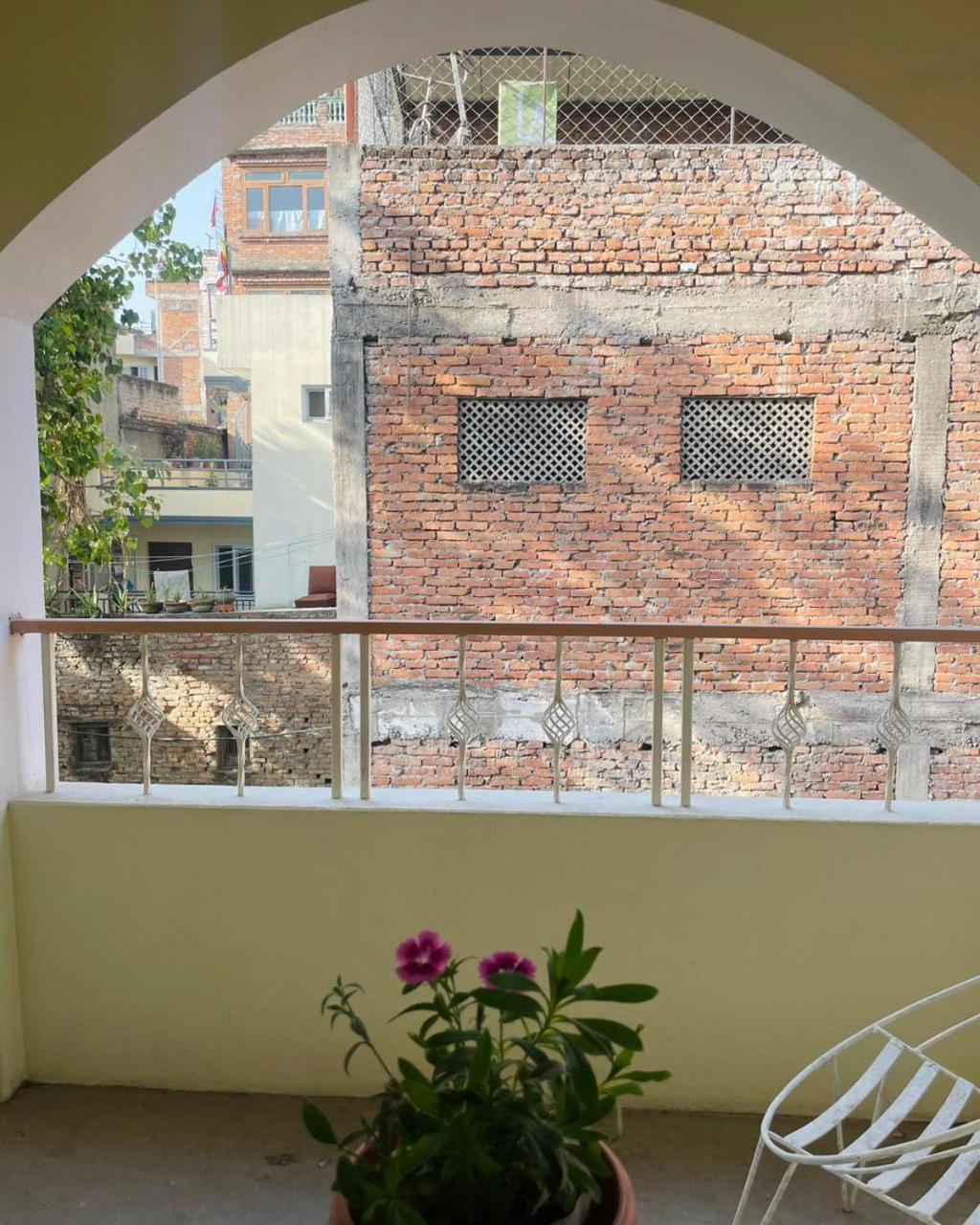 Rooftop Studio And 2Bhk Apartments In Kathmandu'S Most Happening Place Room photo